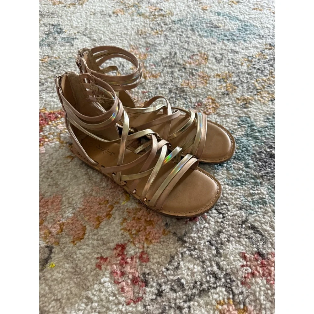 Cat & Jack Kids Gladiator Sandals Gold Holographic Strappy Size 1 Back‎ Zip Flat
